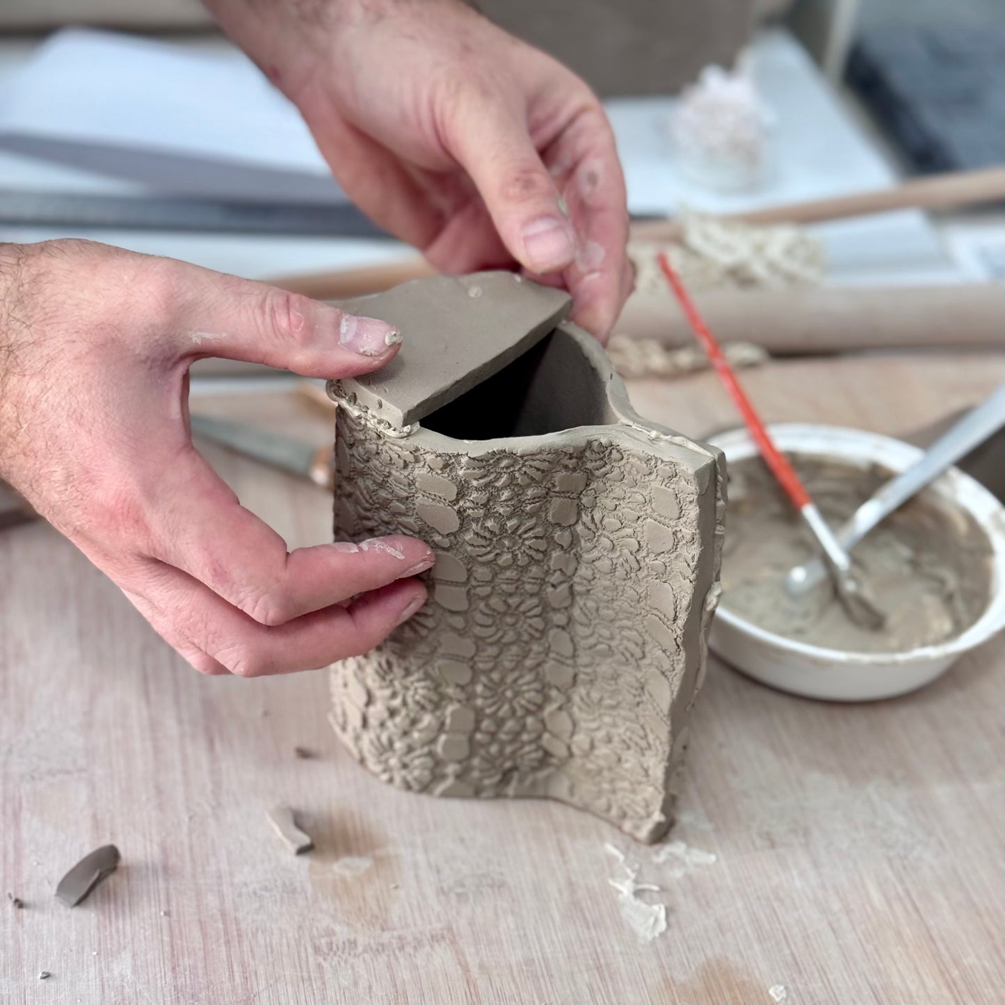 Próbáld ki nálunk a madáretető készítést! - Extra workshop a műhelyünkben