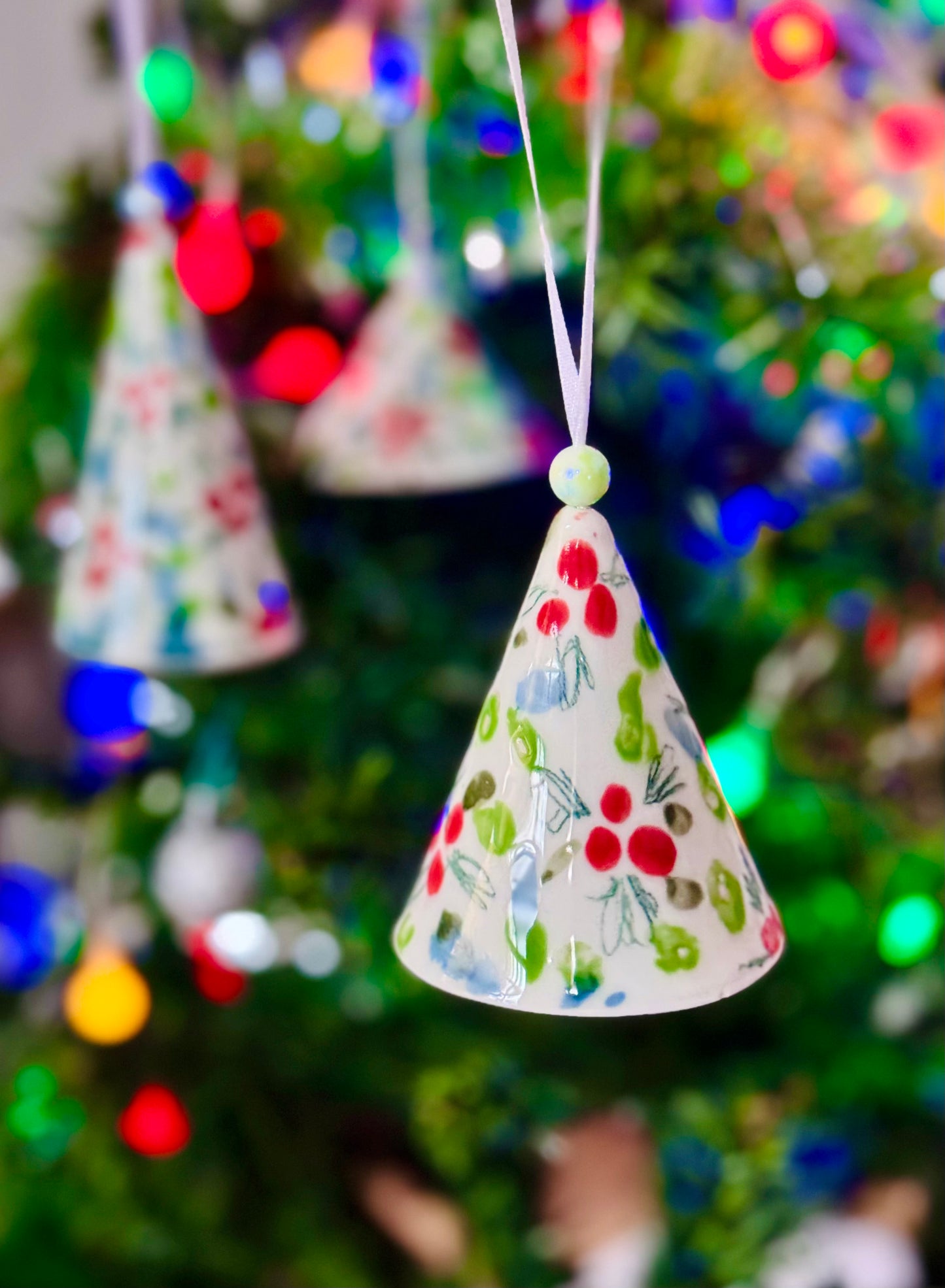 Próbáld ki nálunk karácsonyi porcelándísz festést! - Nyílt napok a műhelyünkben