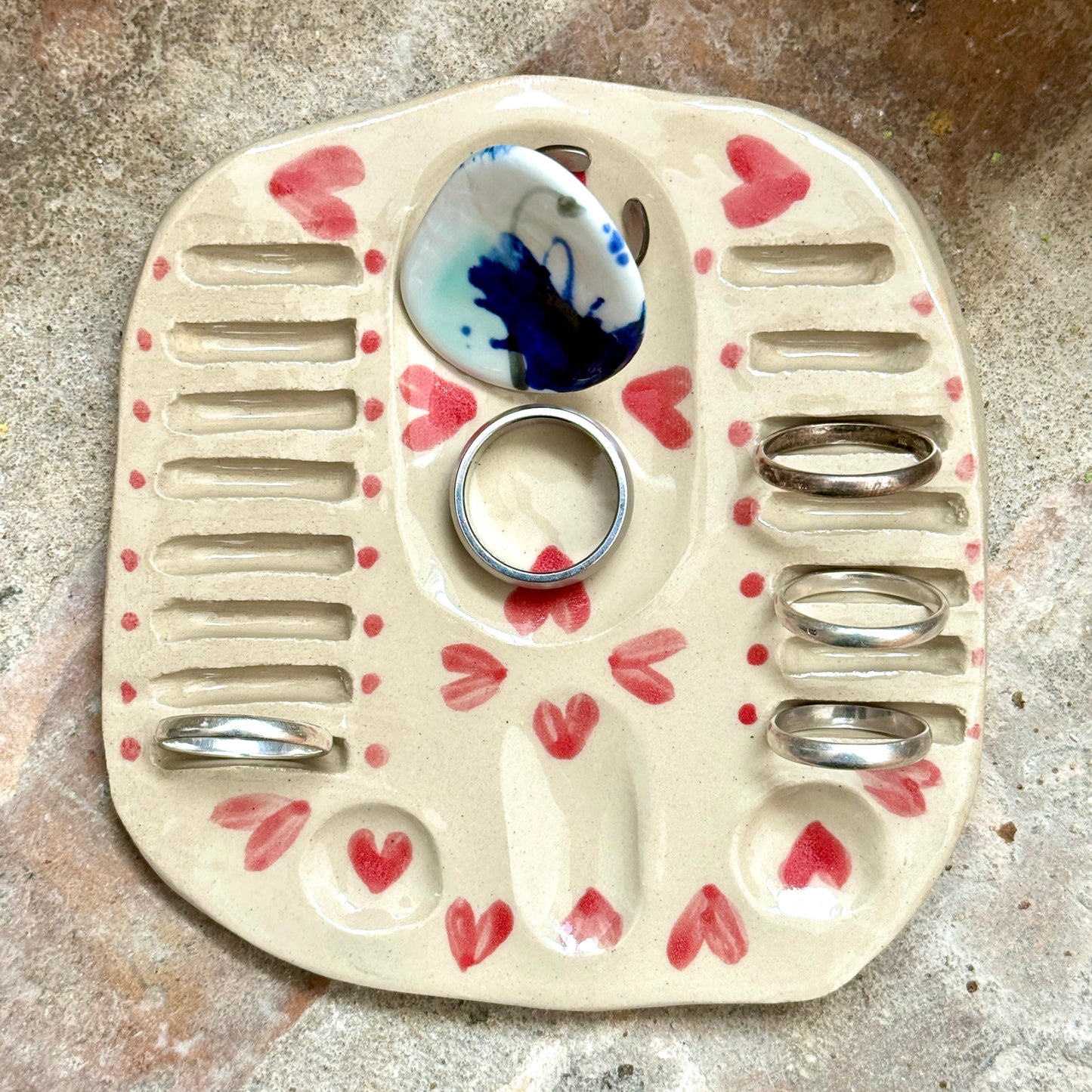 Készítsd el nálunk a kerámia ékszertartódat! - Egy különleges design workshop a Budapest Jewellery Week keretében