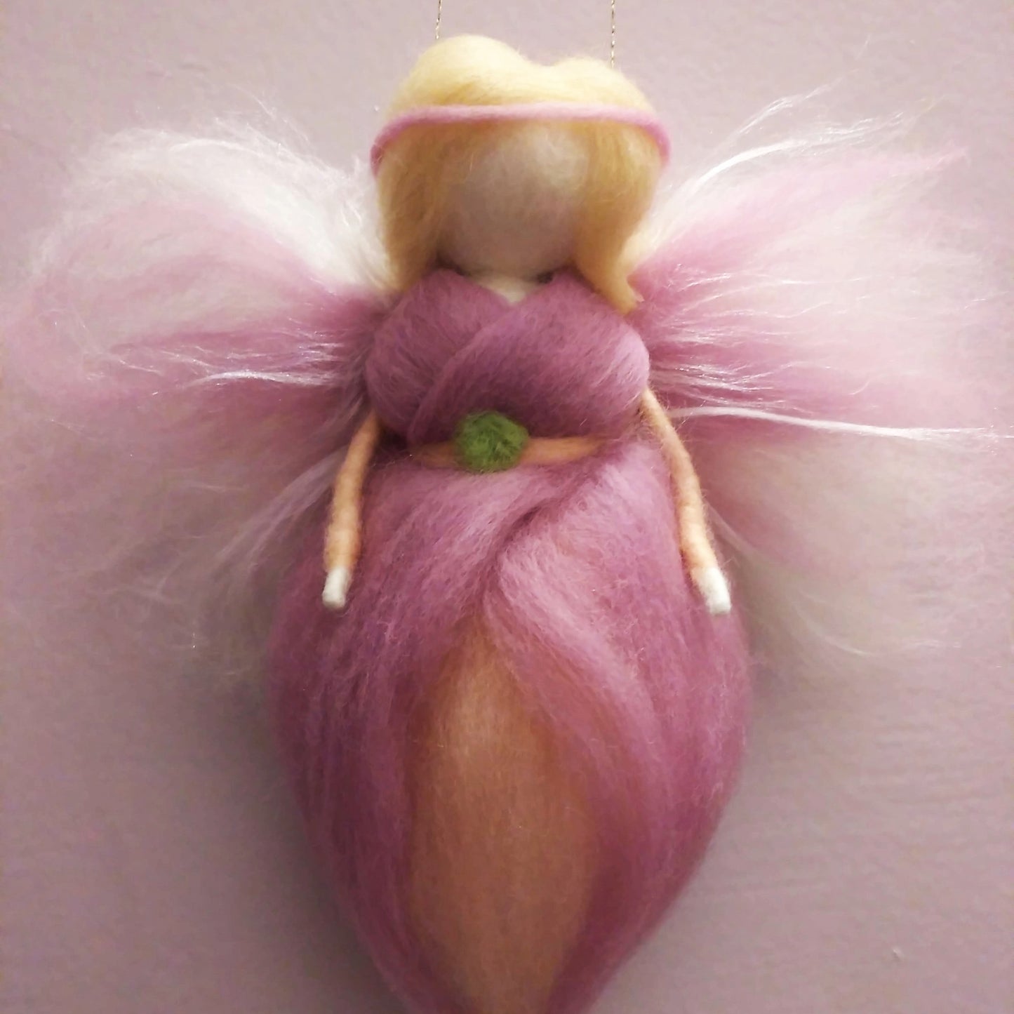 Dekorálj velünk! – Karácsonyi angyal nemezelés Kovács Zsuzsával