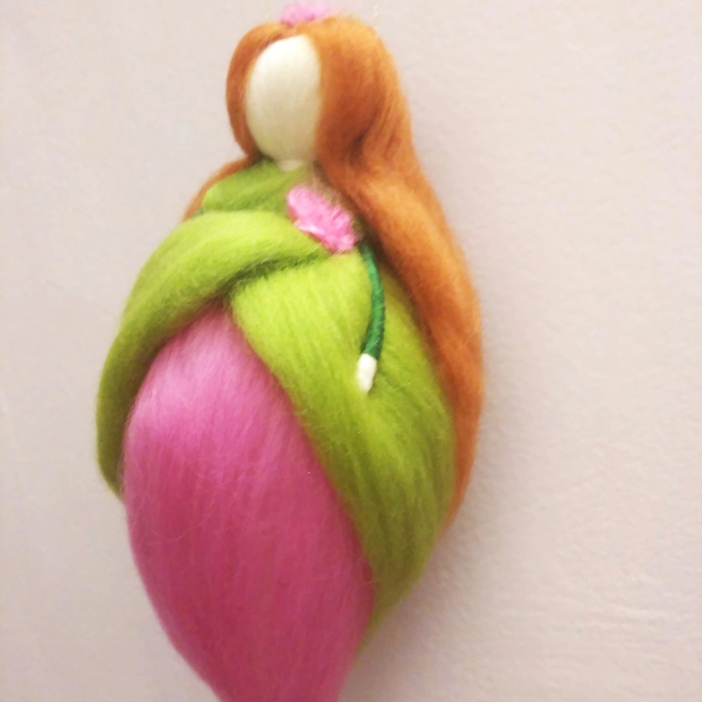 Dekorálj velünk! – Karácsonyi angyal nemezelés Kovács Zsuzsával