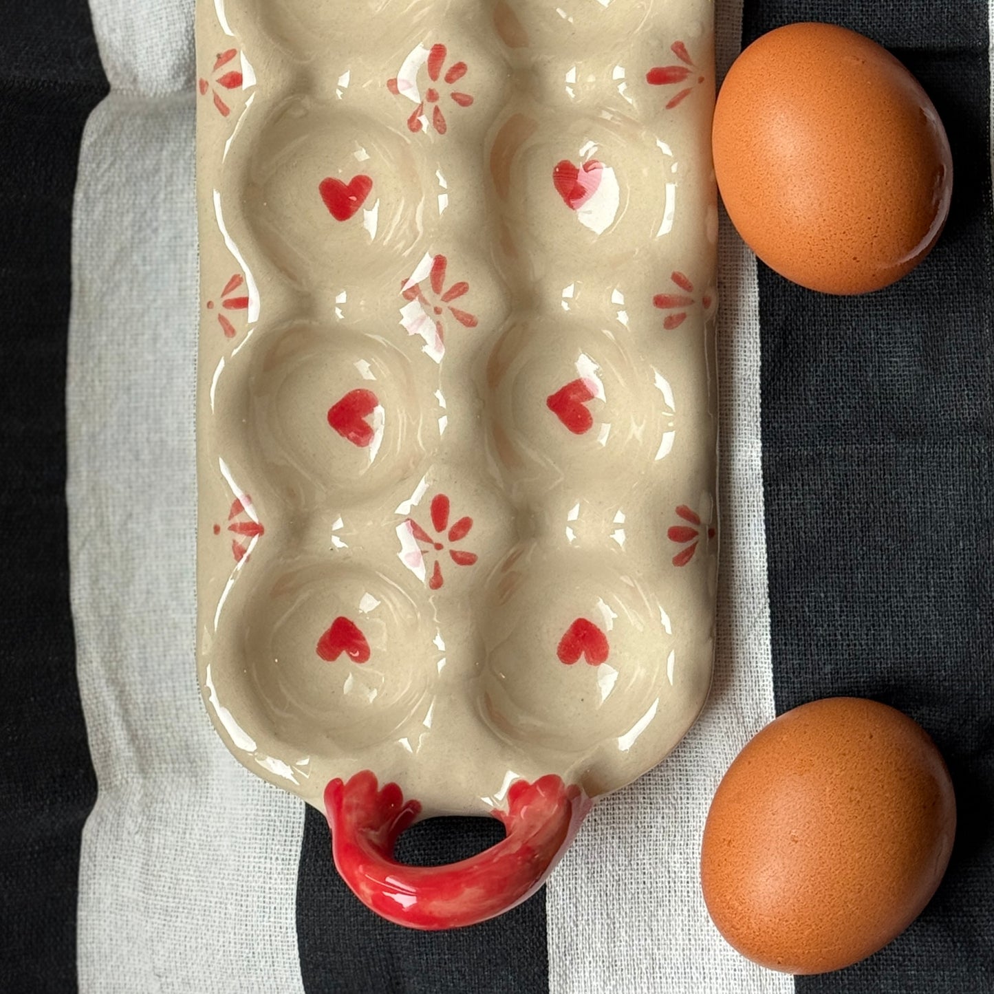 Próbáld ki nálunk a tojástartó készítést! - Extra workshop a műhelyünkben