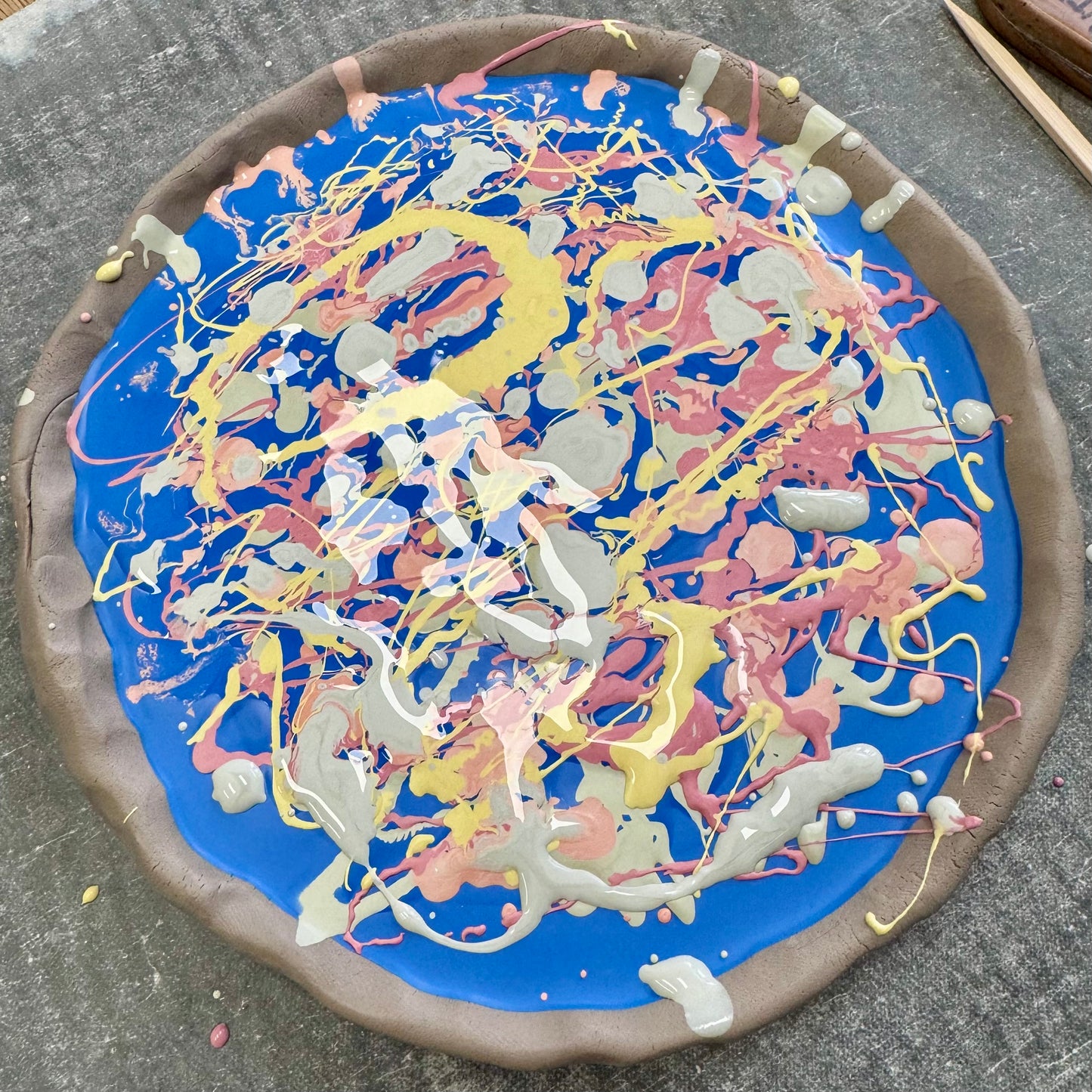 Készítsd el nálunk a saját porcelán ékszerkollekciódat!