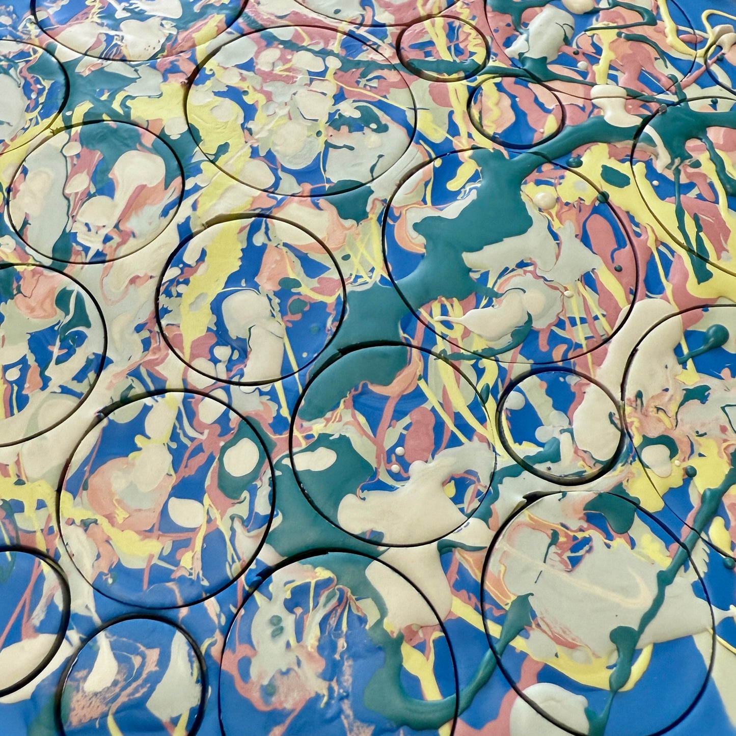 Készítsd el nálunk a saját porcelán ékszerkollekciódat!